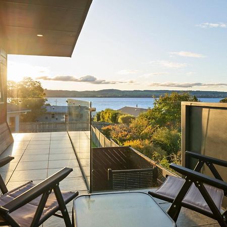 Taupo Escape - Rainbow Point Holiday Home Esterno foto