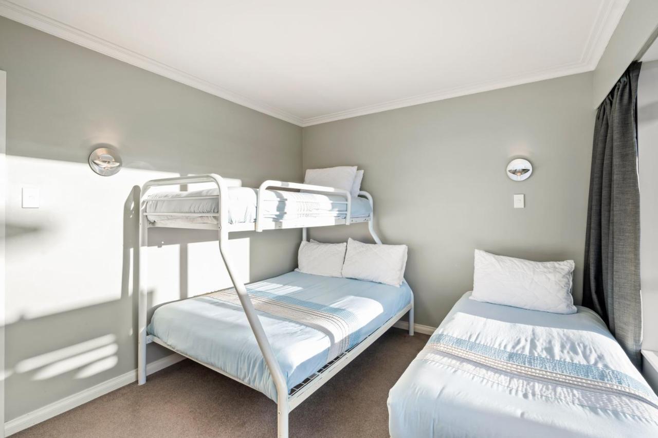 Taupo Escape - Rainbow Point Holiday Home Esterno foto